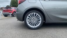 Vauxhall Astra 1.6T 16V 200 Elite Nav 5dr Petrol Hatchback